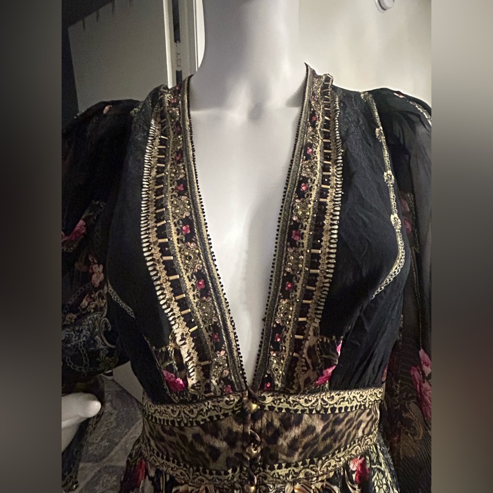 Camilla Black and Gold Button Front Frill
Dress
Gothic Goddess - Picture 13 of 16